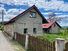 Výrazne znížená cena Na predaj dva domy s krásnym výhľadom